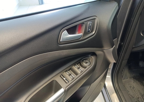Ford Kuga cena 81900 przebieg: 126908, rok produkcji 2019 z Świdnica małe 562